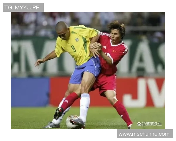 近视眼足球明星的逆袭之路如何在绿茵场上创造辉煌成就